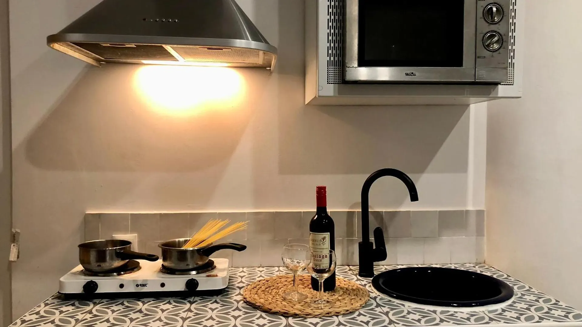 Apartament La Gitana Y El Rey Sol Malaga Hiszpania