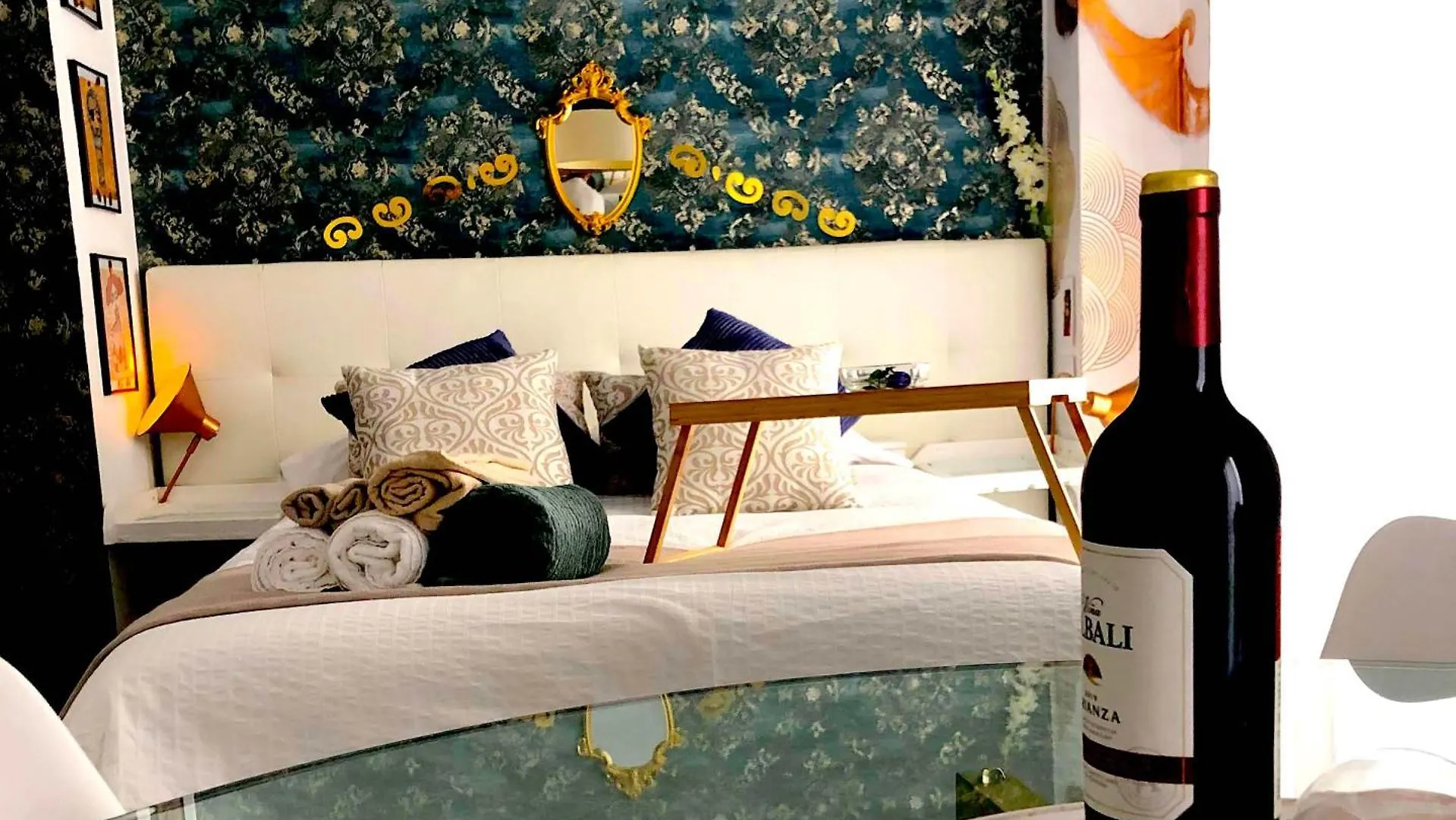 Apartament La Gitana Y El Rey Sol Malaga